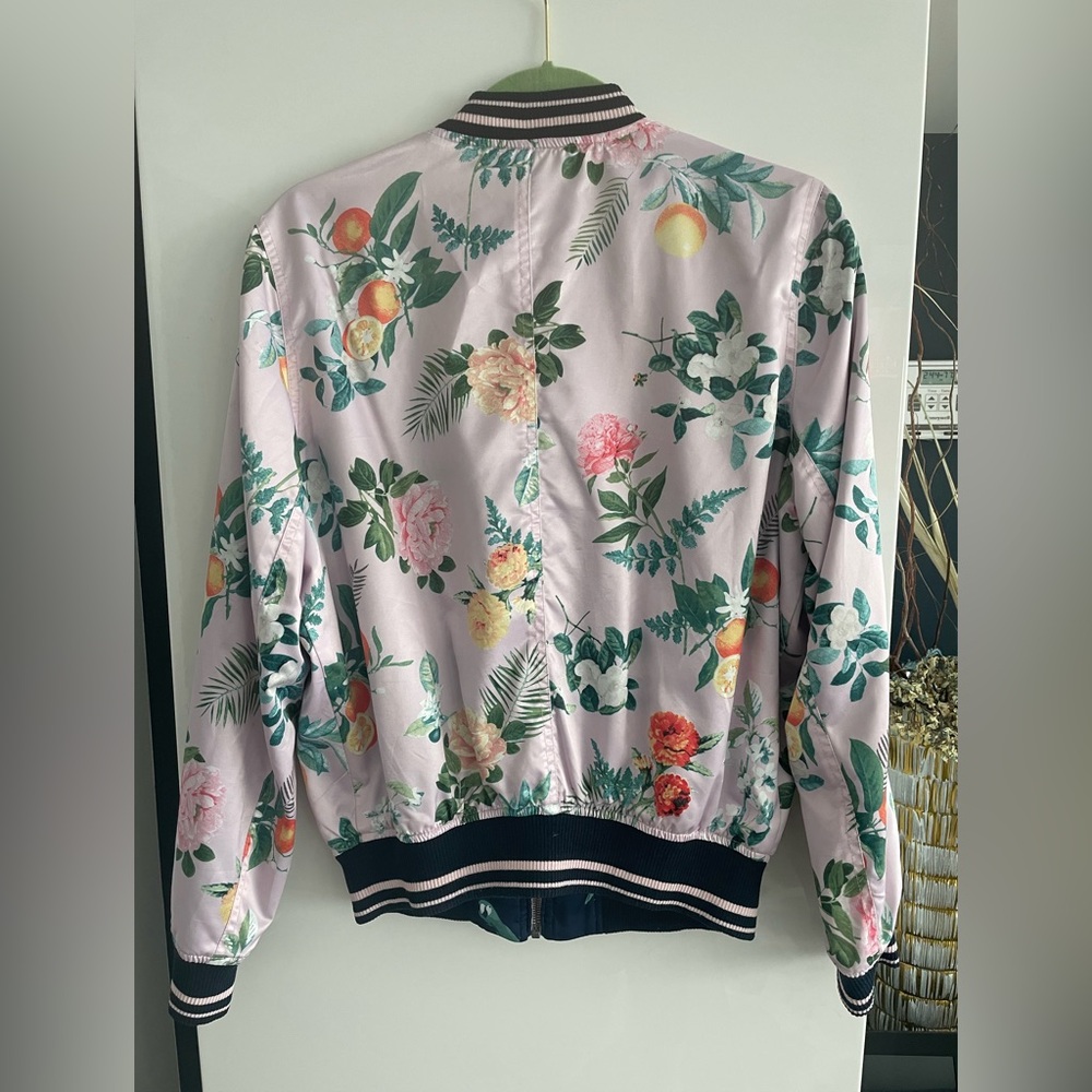 American Eagle Reversible Navy Parrot Bird/Floral Satin Bomber Jacket Small - Picture 2 of 10
